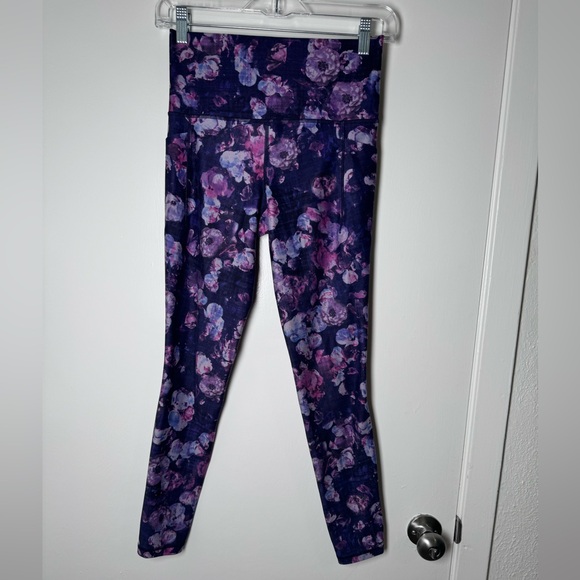 Athleta Salutation Stash Pocket II Printed Tight Purple Floral S - Picture 2 of 7